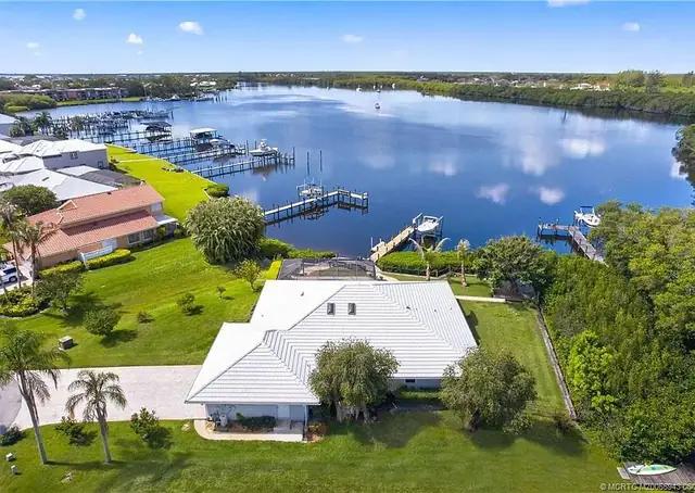 Riverfront fix-and-flip with private dock and pool in Florida, sale pending, owned by Brian Bowman