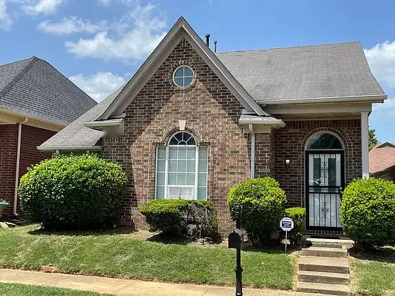 Brick short-term and mid-term rental home in Memphis, Tennessee owned by Brian Bowman